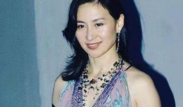 何超琼妹妹爆料微博视频,何超琼妹妹微博视频揭露惊人内幕