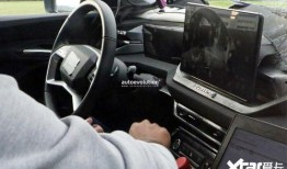 奥迪新款内饰爆料视频播放,豪华升级，科技感十足！”