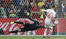 波兰足球爆料事件视频,揭秘背后惊人真相