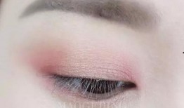 圈内爆料单眼皮冷白皮,揭秘独特魅力背后的秘密