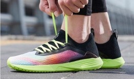 李宁跑步鞋爆料视频大全,视频大全揭秘性能与设计亮点